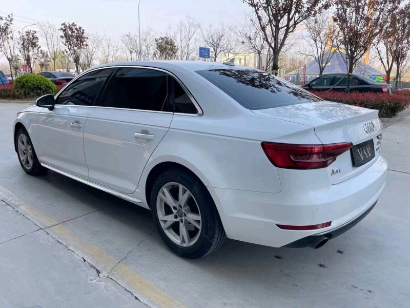 济宁18年奥迪A4L8