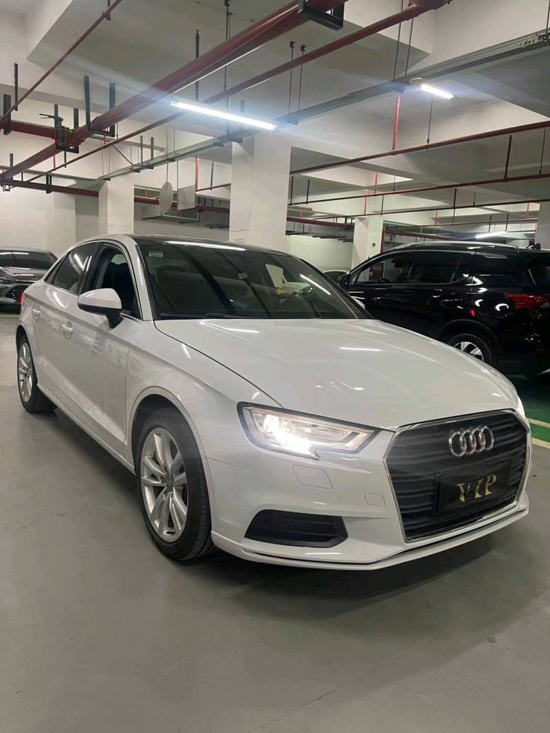 成都18年奥迪A34