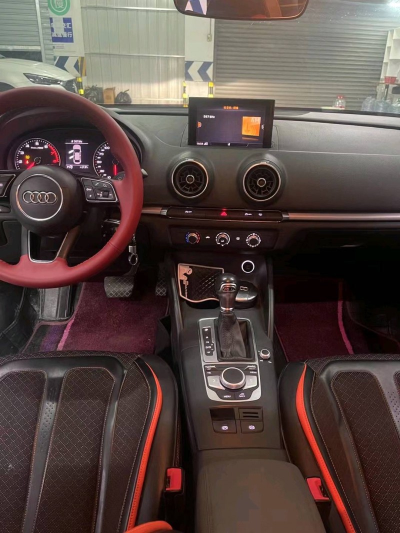 成都18年奥迪A36