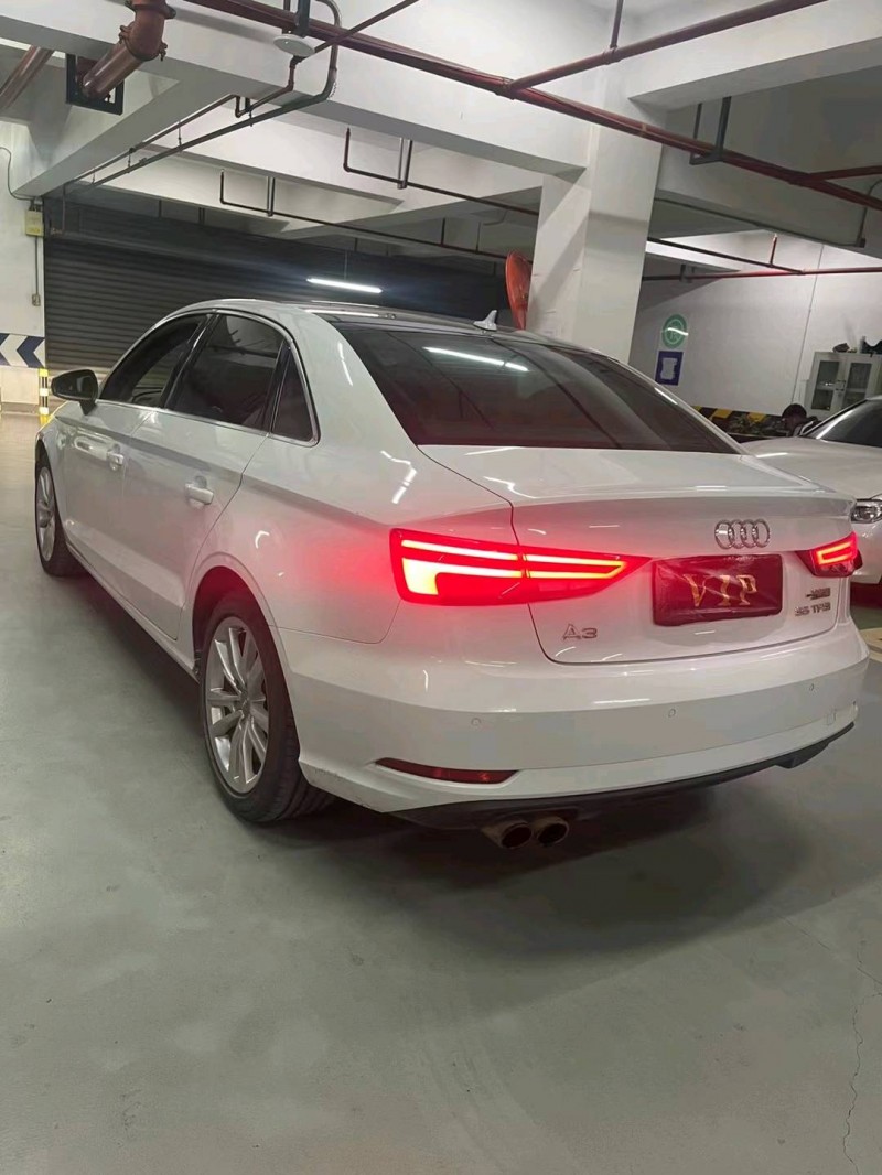 成都18年奥迪A39