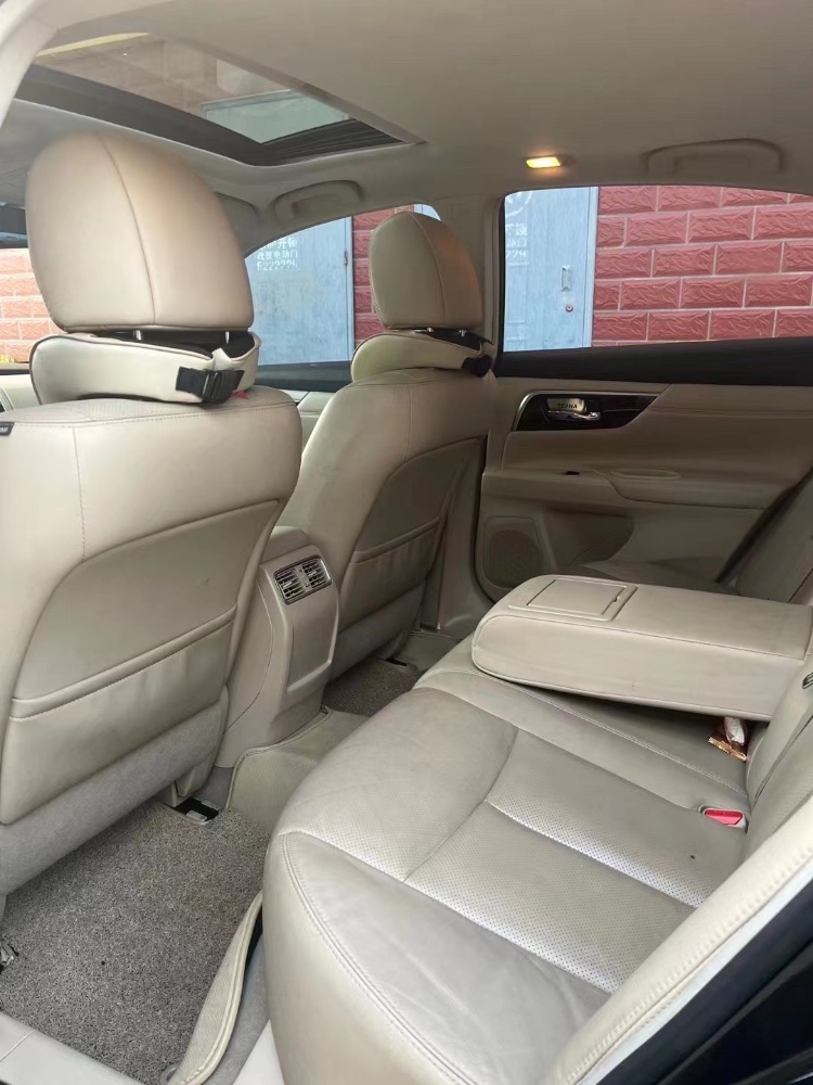 邯郸16年日产天籁5