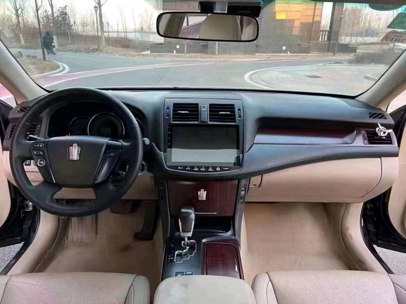 廊坊12年丰田皇冠4