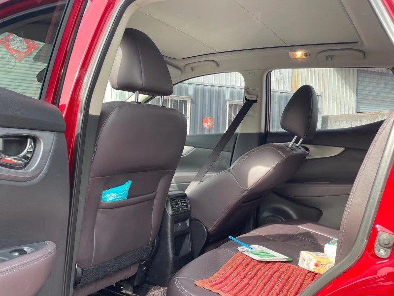 青岛21年日产逍客2