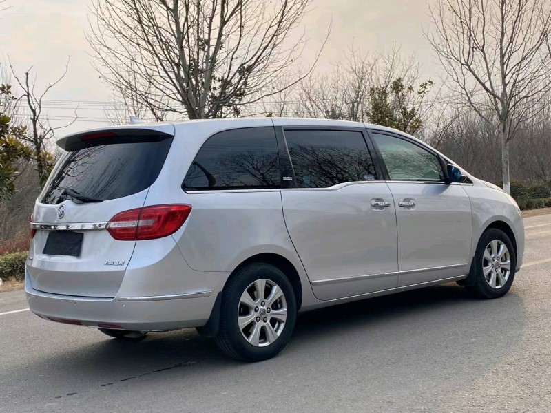 徐州15年别克GL810