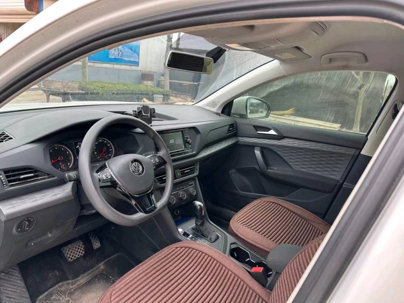 济南20年大众途岳9