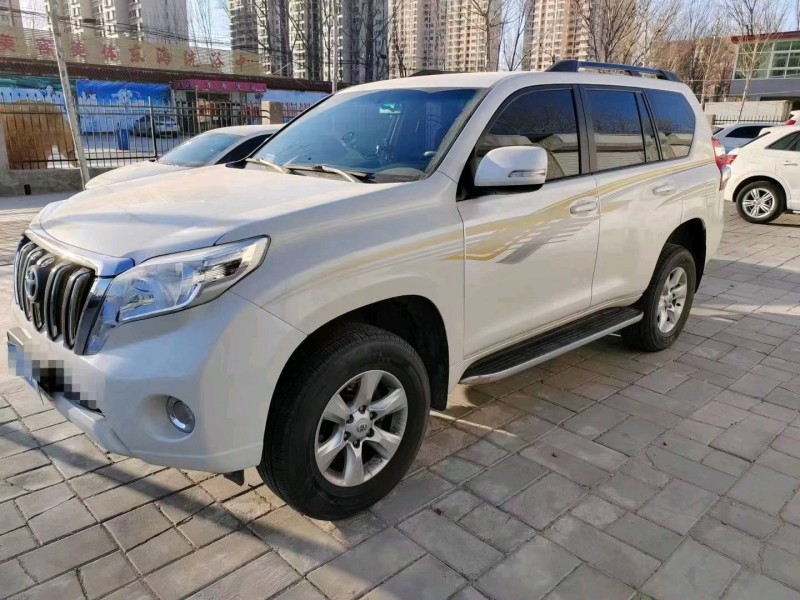 廊坊10年丰田普拉多2