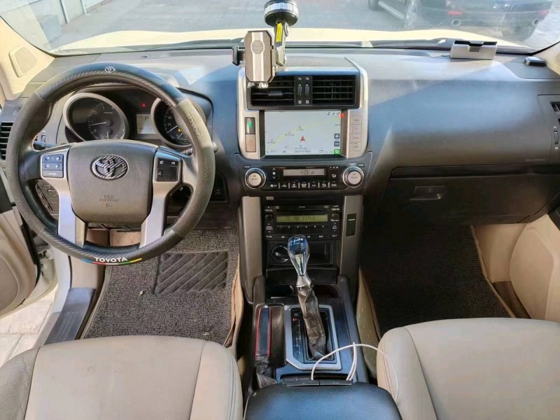 廊坊10年丰田普拉多7