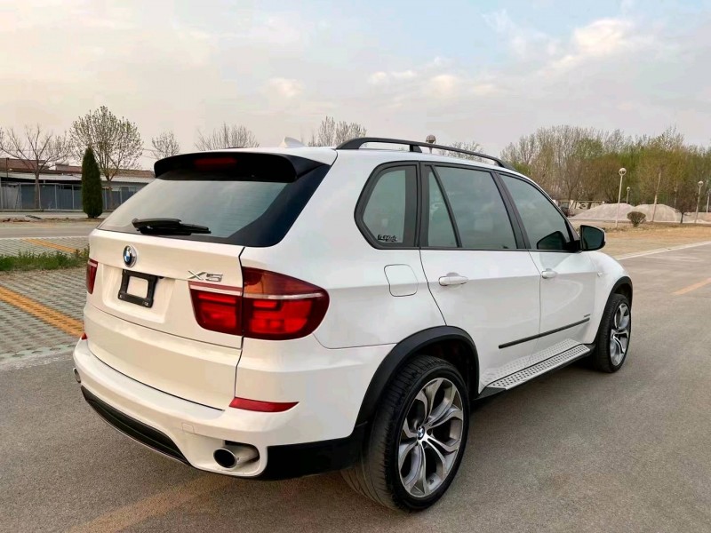 济南13年宝马X56