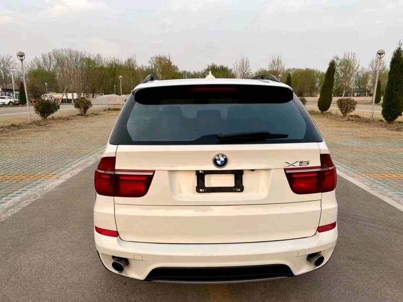 济南13年宝马X58