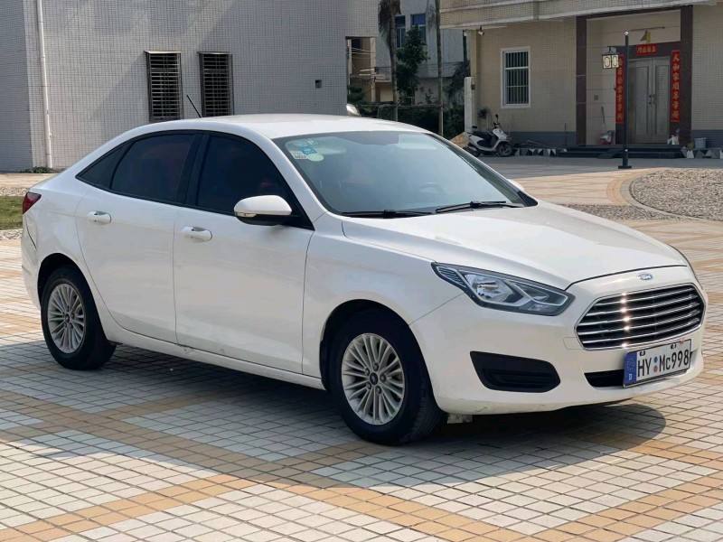 东莞17年福特福睿斯2