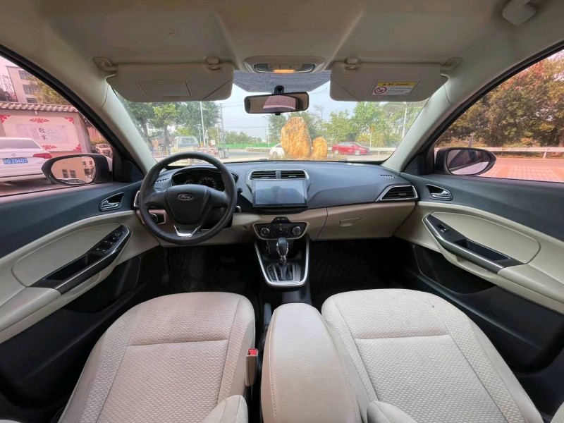 东莞17年福特福睿斯5