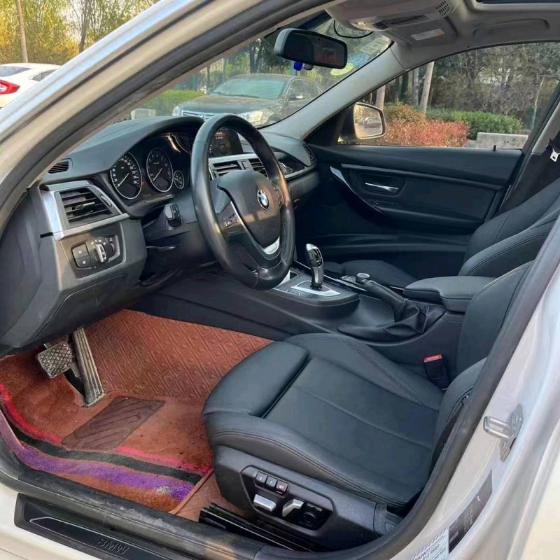济南17年宝马3系8