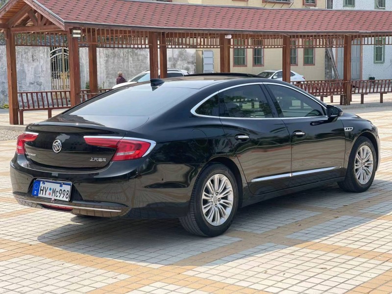 汕头17年别克君越8