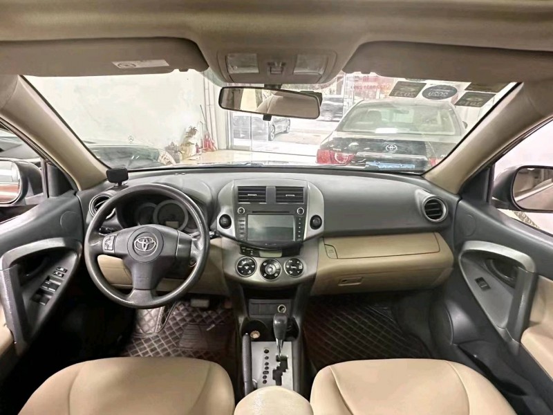 珠海13年丰田RAV44
