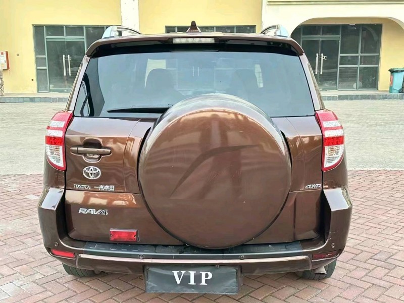 珠海13年丰田RAV46