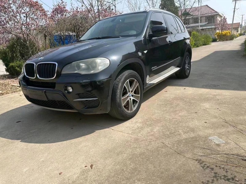 济南11年宝马X52