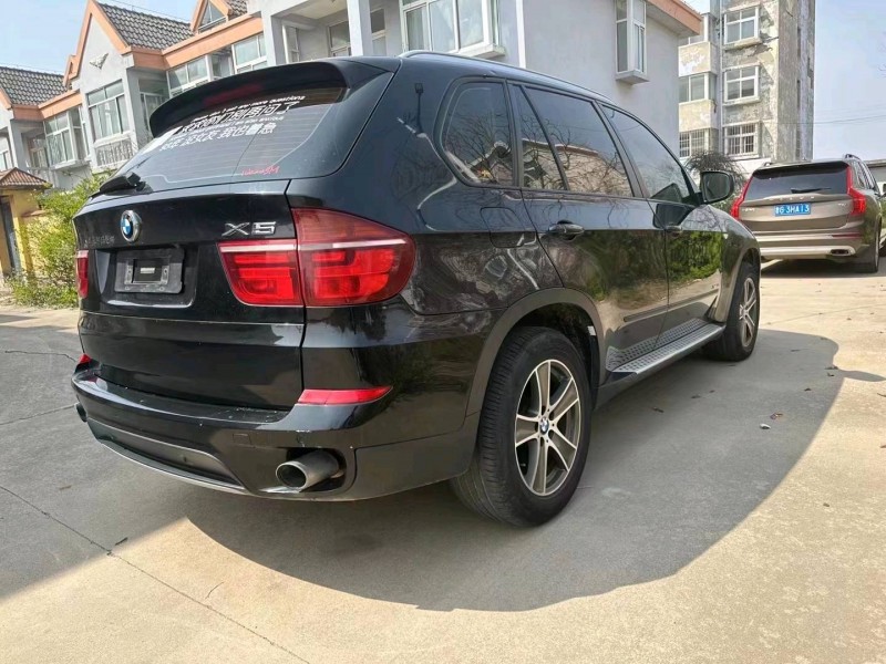 济南11年宝马X53