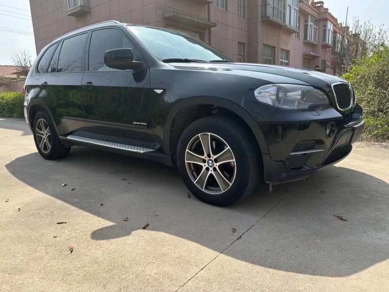 济南11年宝马X55