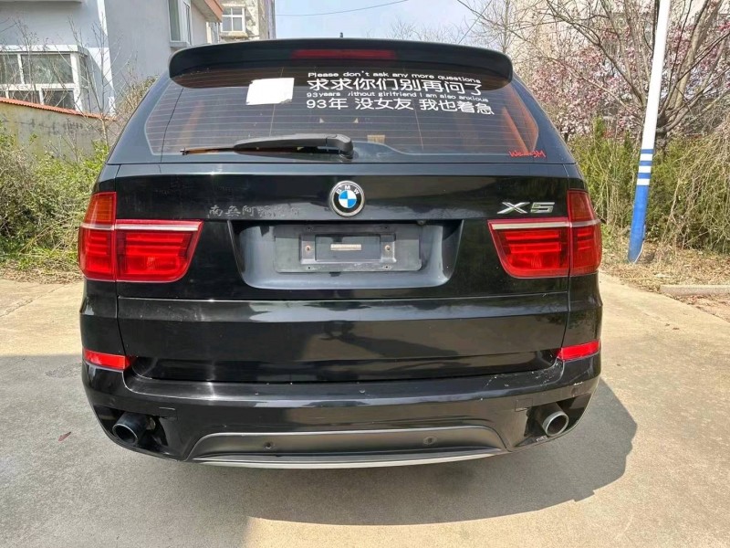 济南11年宝马X59