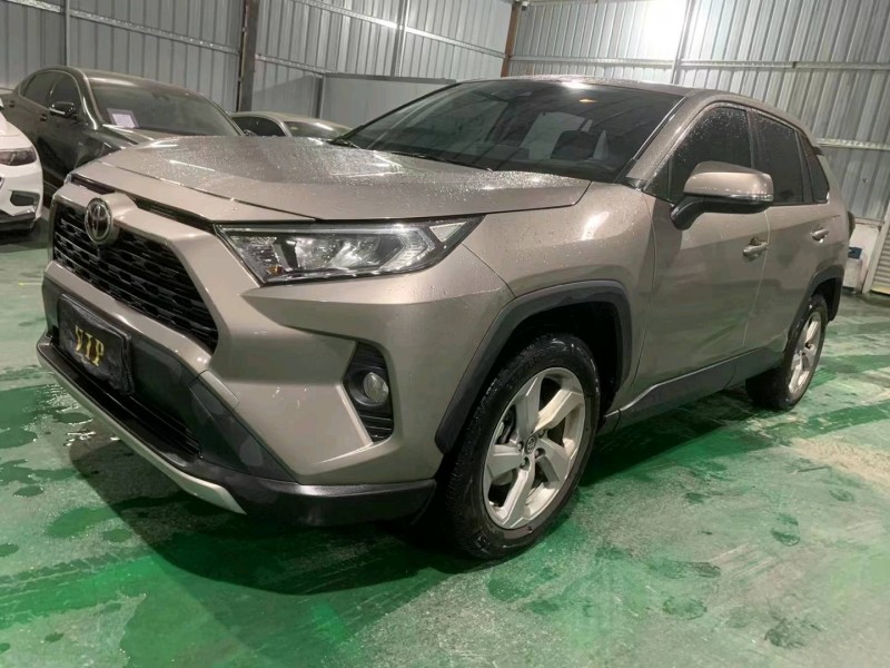 珠海22年丰田RAV43