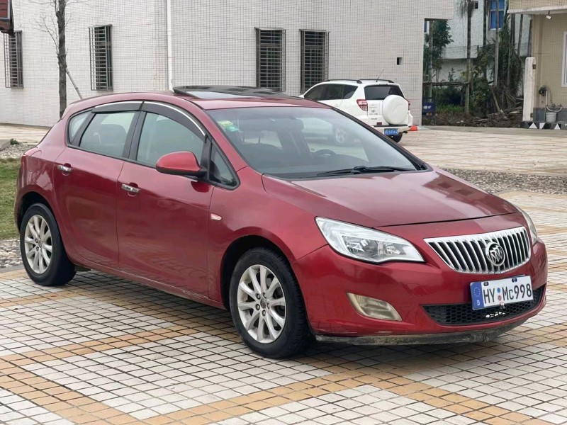 汕头11年别克英朗2