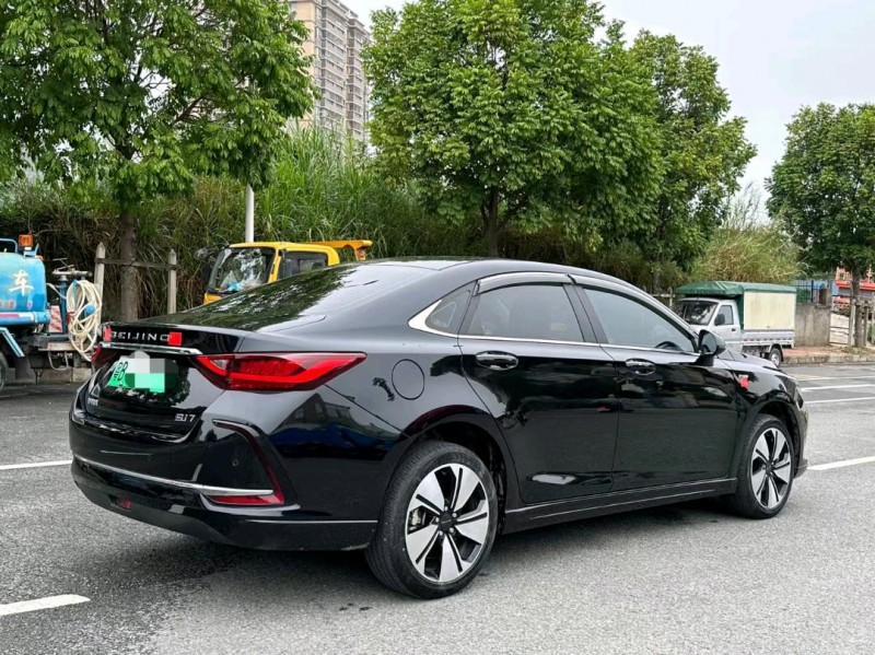 广州22年北汽新能源EU系列7