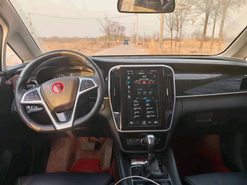 枣庄18年比亚迪宋MAX7