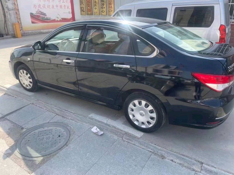 济南15年日产轩逸5