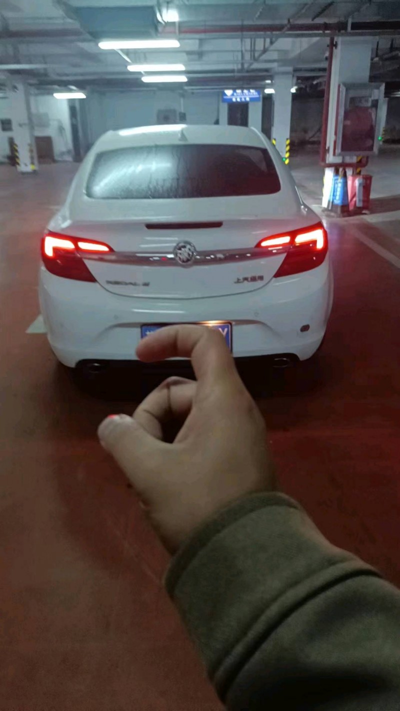 常州16年别克君威4