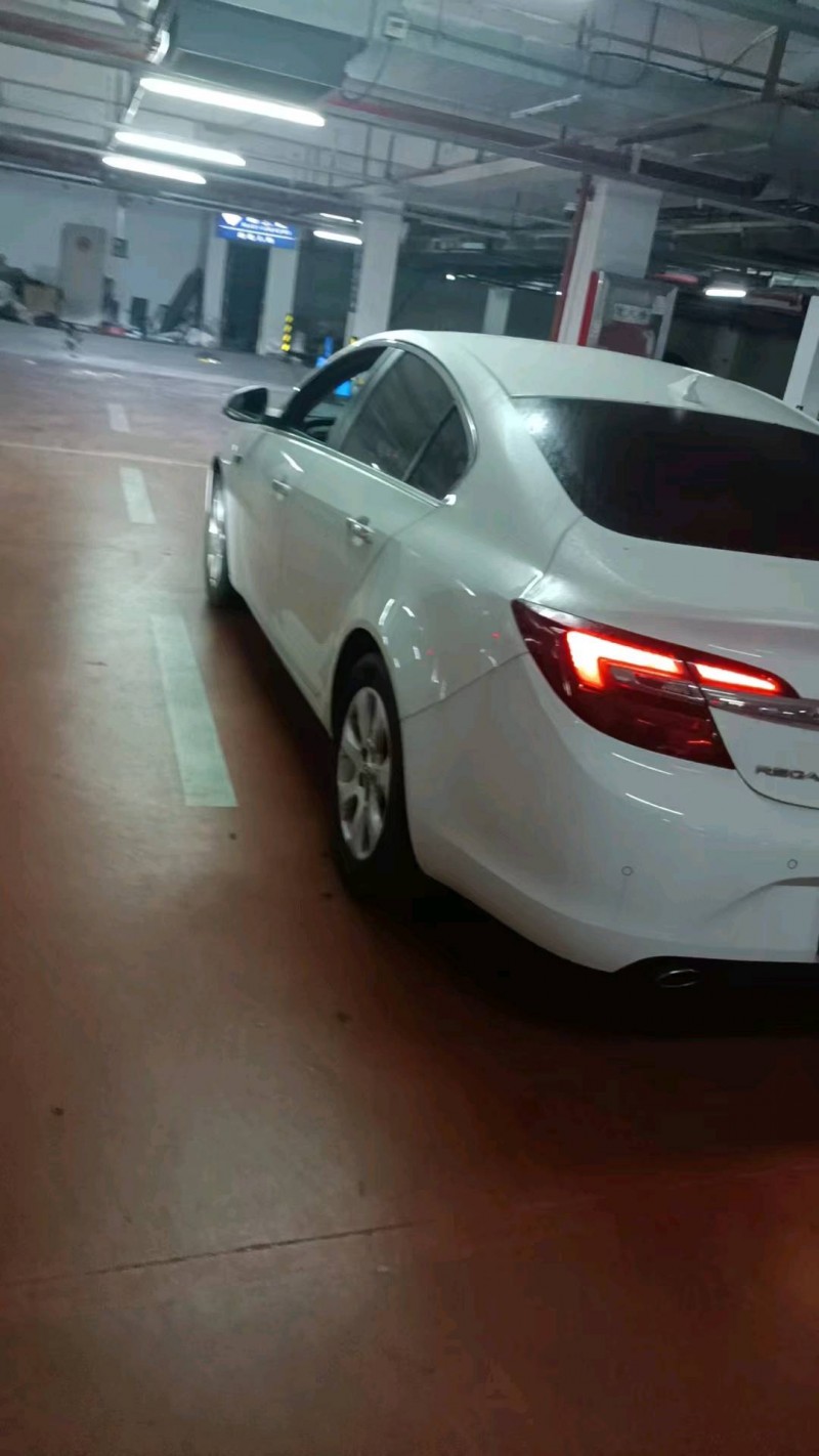 常州16年别克君威5