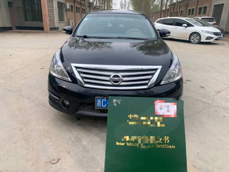 保定11年日产天籁1