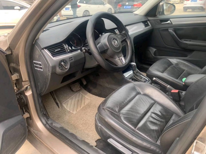 保定13年大众宝来9