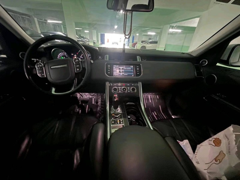 重庆15年路虎揽胜运动8