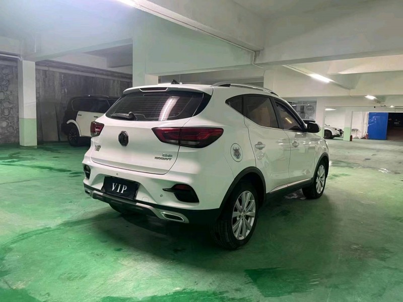 重庆20年名爵ZS5