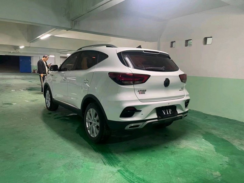 重庆20年名爵ZS8