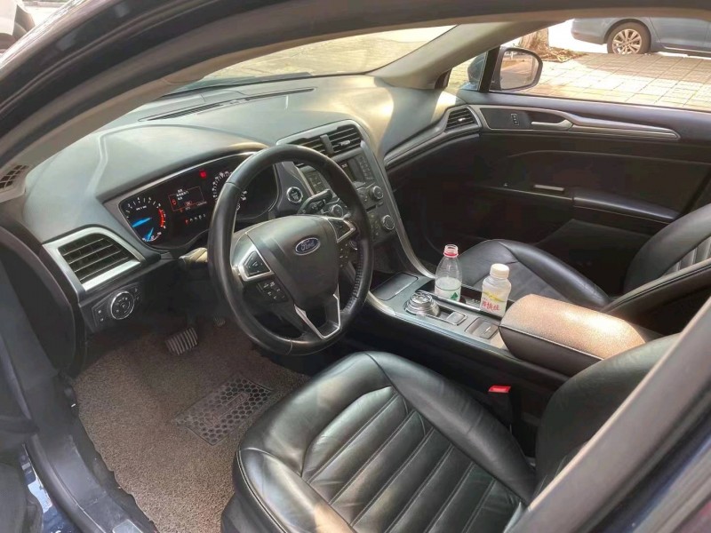 重庆17年福特蒙迪欧8