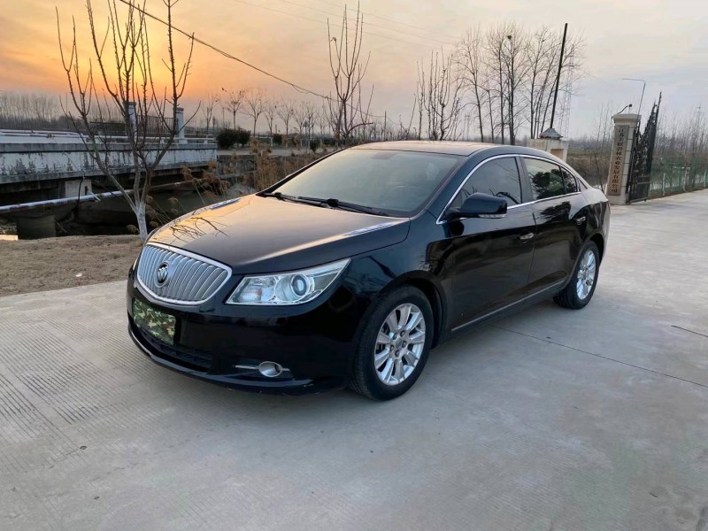 徐州13年别克君越2