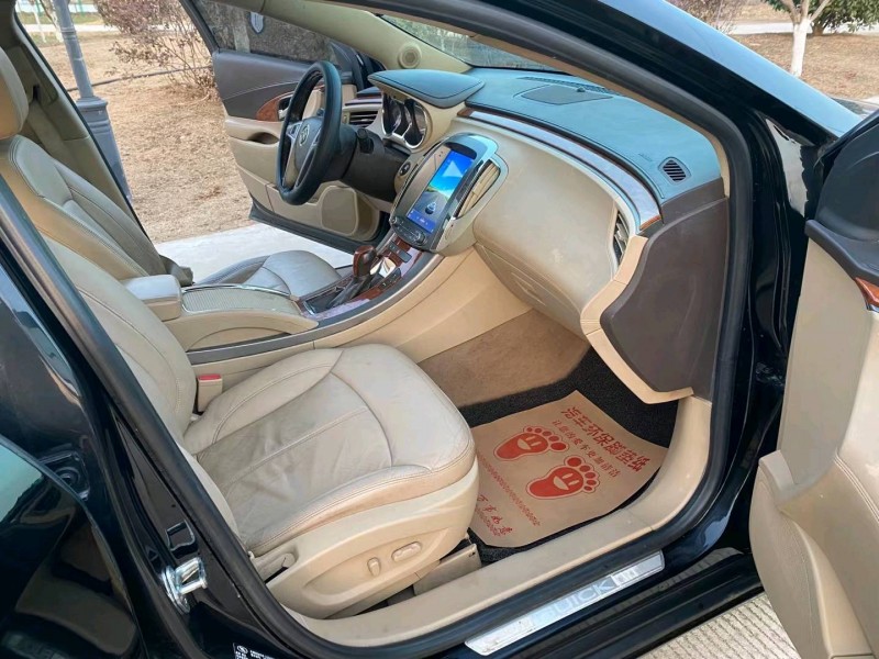 徐州13年别克君越5