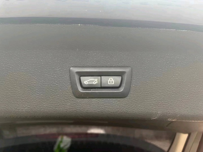 济南18年宝马X18