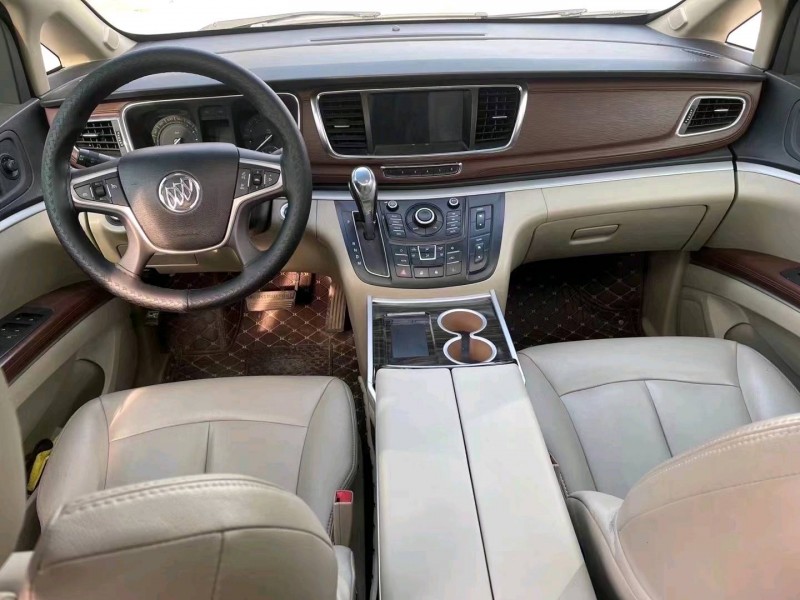 淄博15年别克GL84