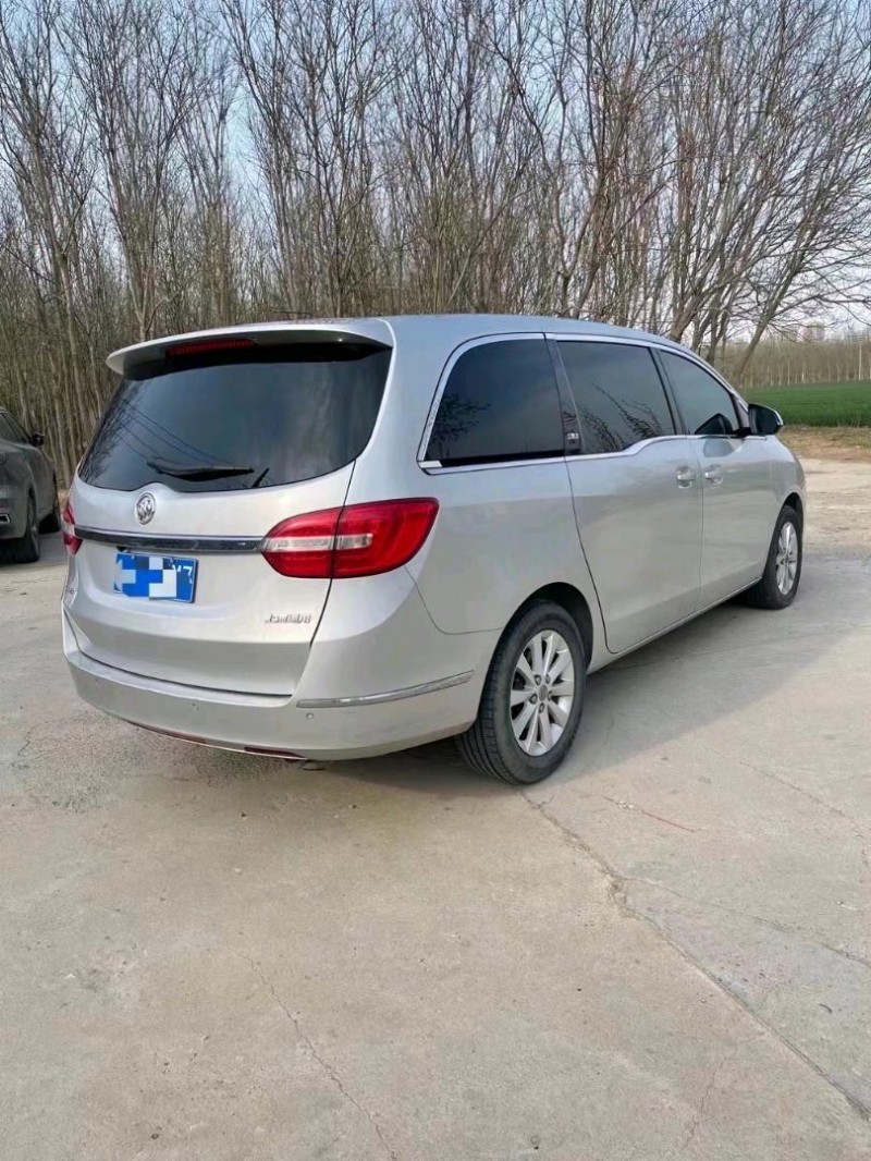 淄博15年别克GL85