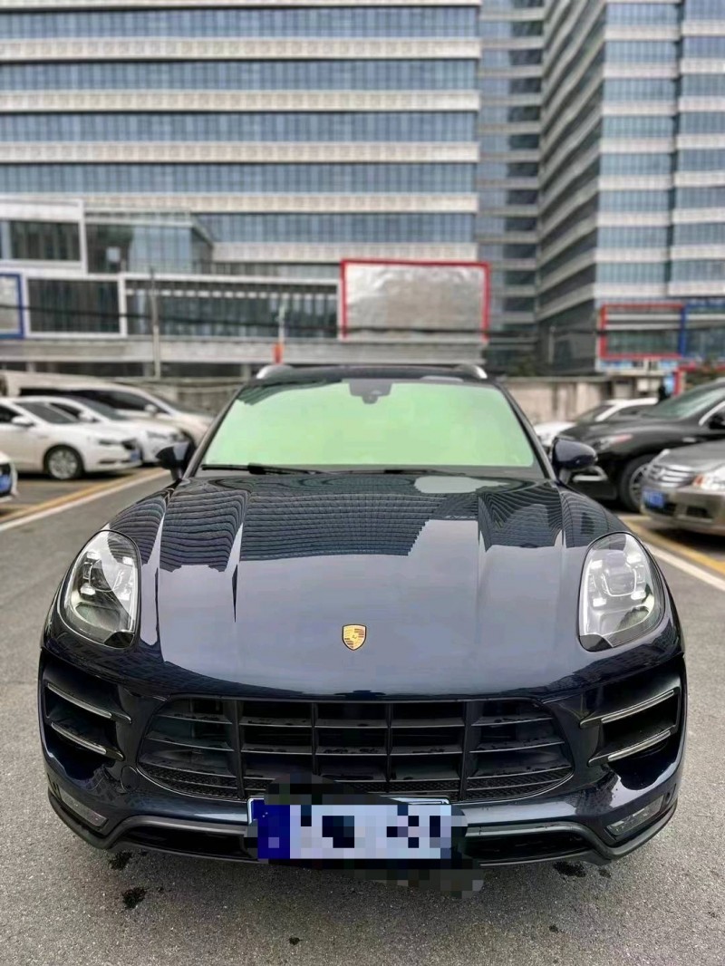 广州17年保时捷Macan1