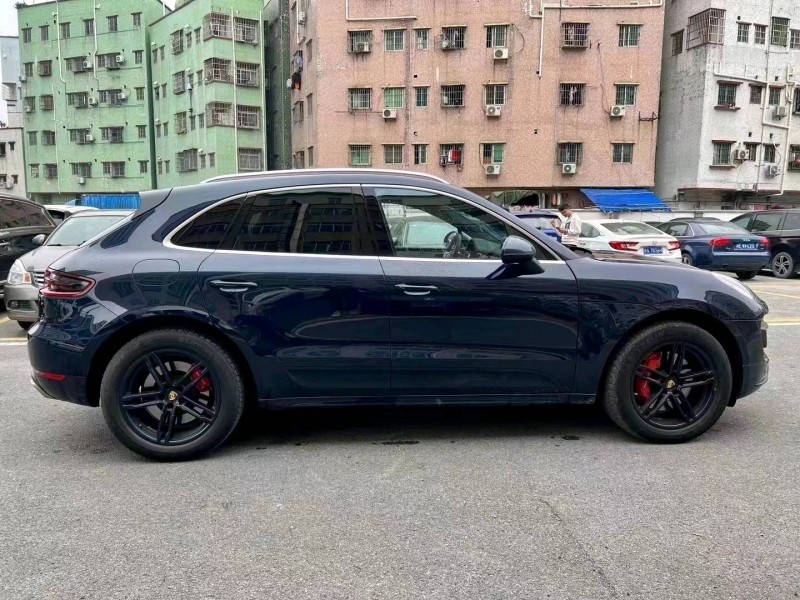 广州17年保时捷Macan6