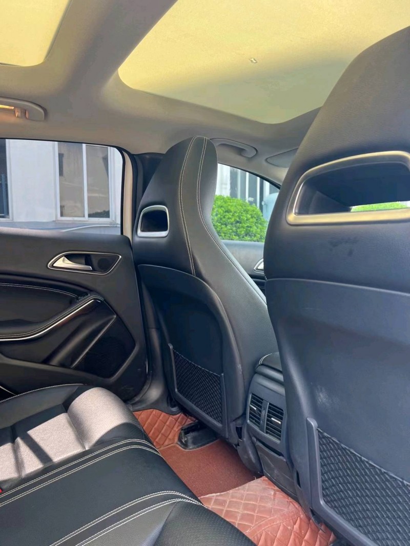 徐州18年奔驰GLA6