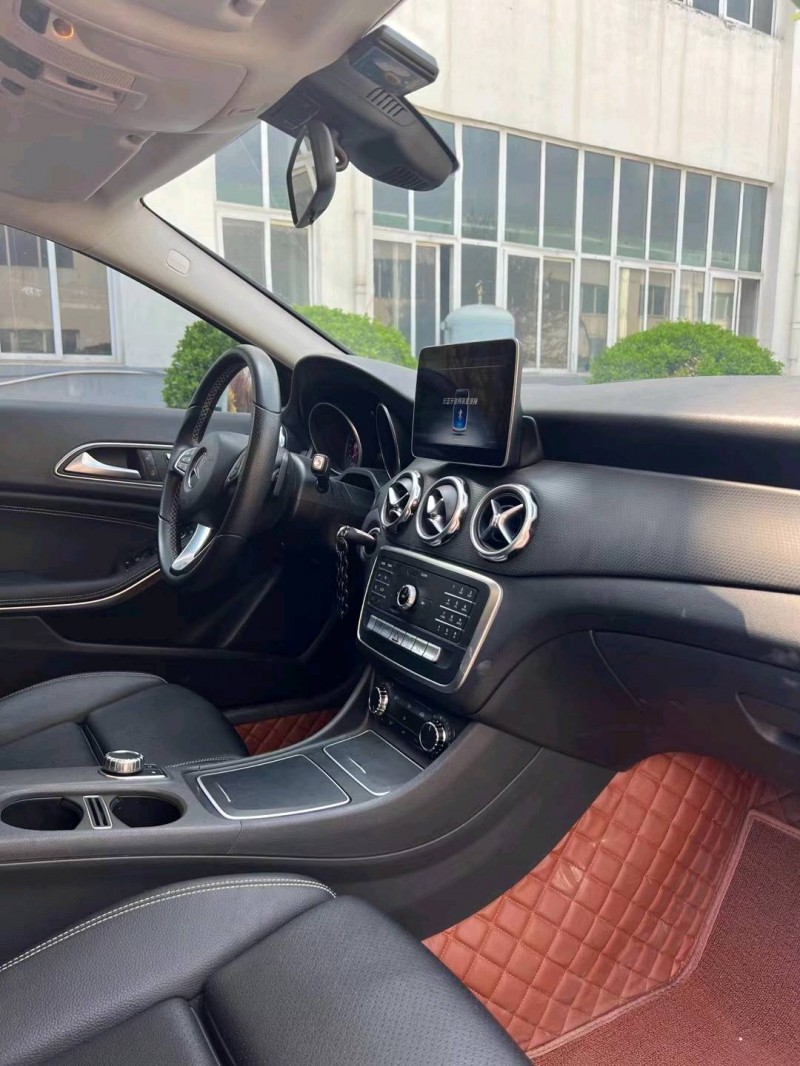 徐州18年奔驰GLA5