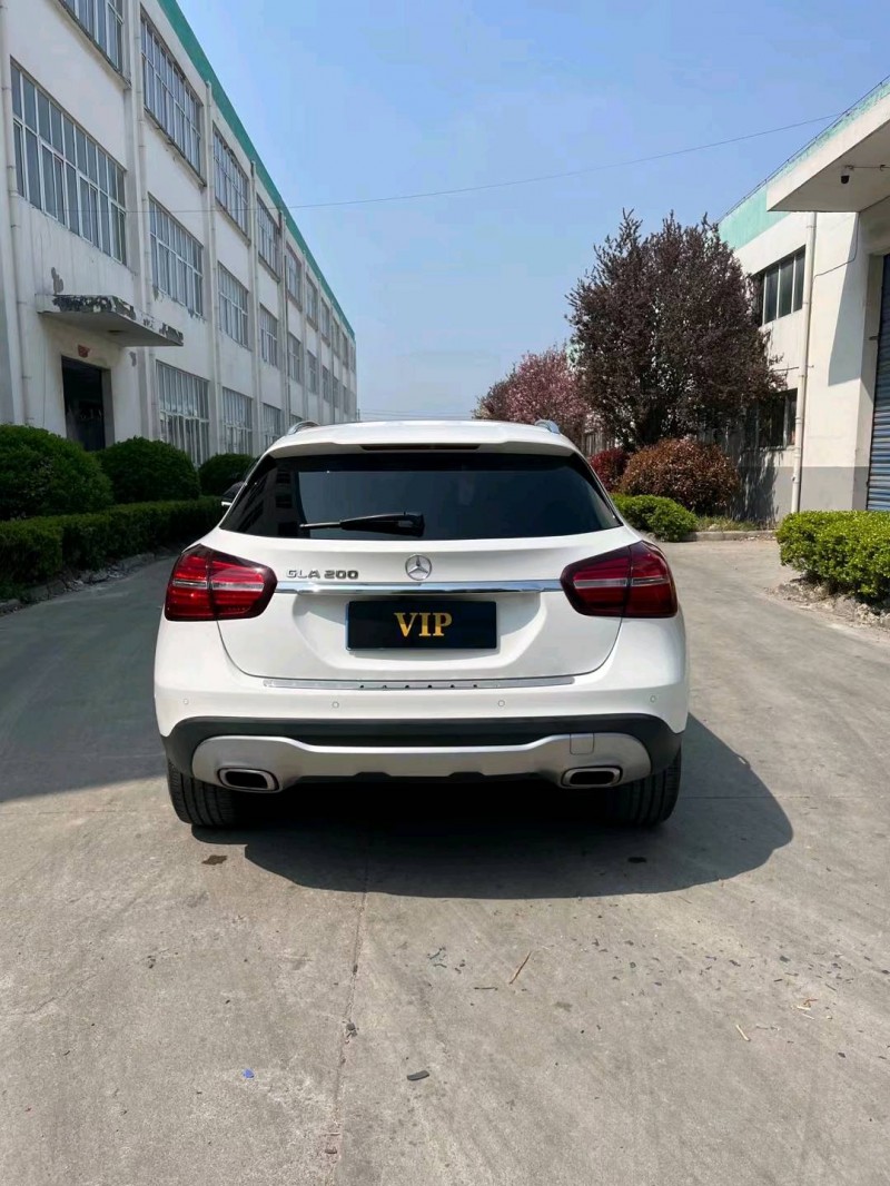 徐州18年奔驰GLA9