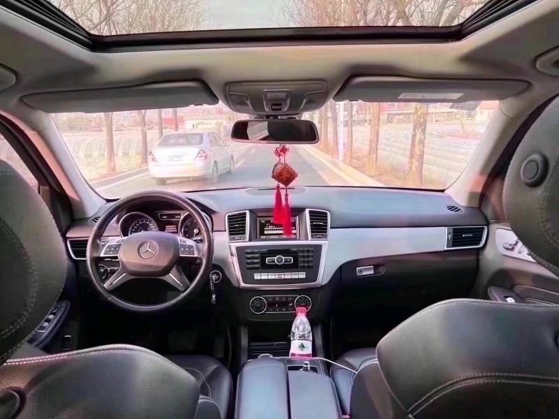 济南15年奔驰ML6