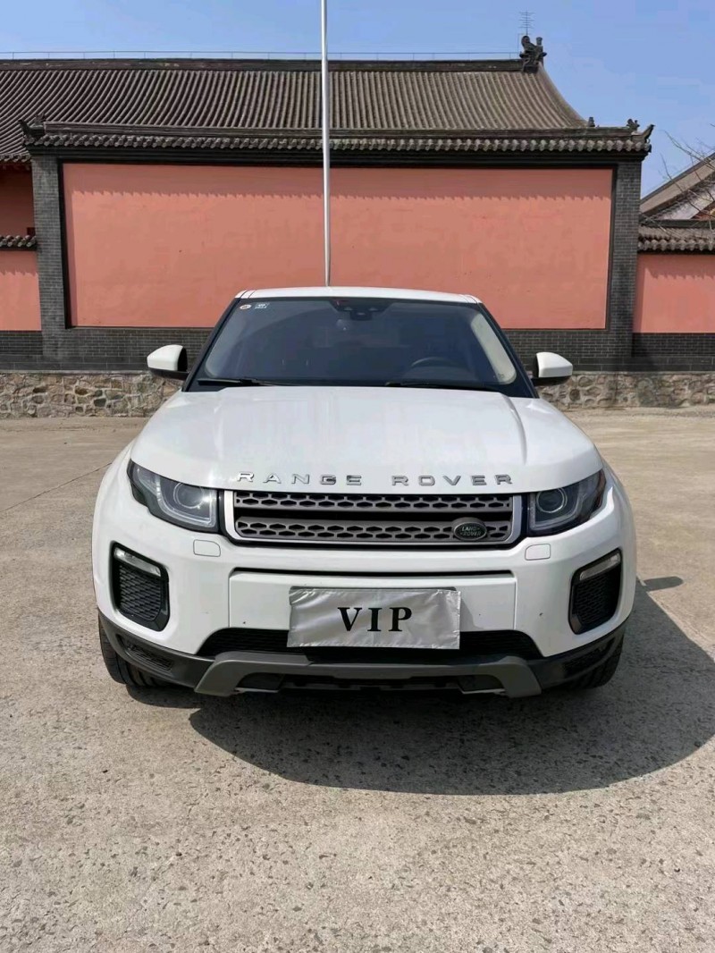 青岛18年路虎极光1