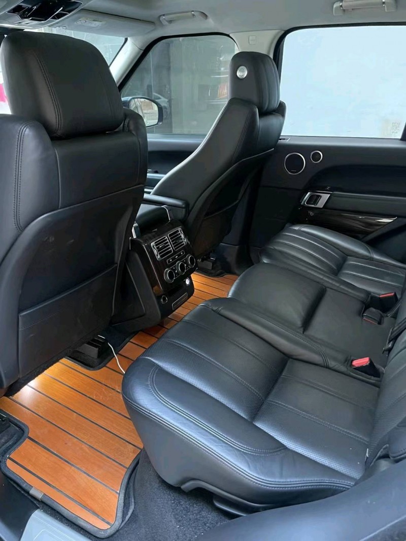 广州18年路虎揽胜行政9