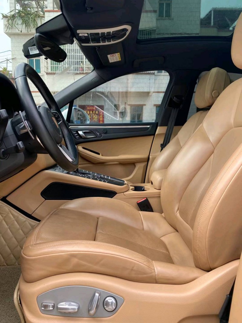 广州18年保时捷Macan7
